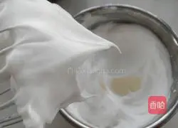 Cocoa Cream Cake Roll Recipe Illustration 9