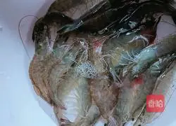 Illustration of how to make lychee shrimp balls 2