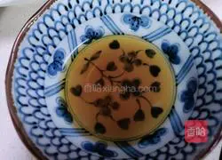 Illustration of how to make crispy fish cakes 19