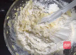 Heart-shaped two-color cookie recipe 6