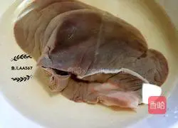 Illustration of salt-baked pork liver 1