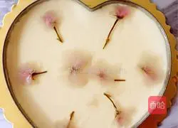 Illustration of how to make cherry blossom gradient mousse 11