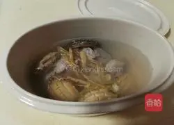 Illustration of how to make abalone fish maw soup 15