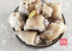 Illustration of Braised Pork Trotters 9