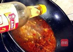 Illustration of how to make spicy fish 5