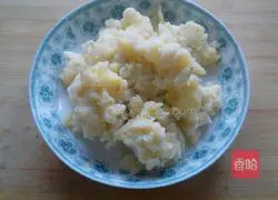 Illustration of how to make spicy mashed potatoes 4