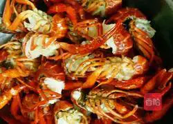 Illustration of how to make spicy crayfish 1