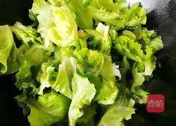Illustration of how to make lettuce with minced garlic oyster sauce 4