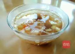 Illustration of how to make apple, tremella and lotus seed soup 5