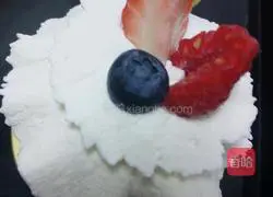 Raspberry White Chocolate Mousse Recipe Illustration 20