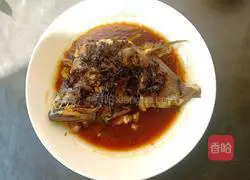 Illustration of how to steam fish head with tooth fillets 8