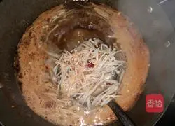 Illustration of home-style boiled pork slices 9