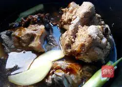 Illustration of how to make Northeastern sauce bones 5