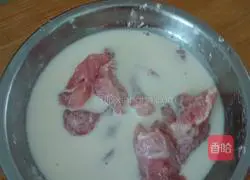 Illustration of home-style pot-wrapped pork 7