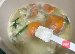 Illustration of how to make crab rice noodles 9