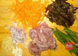 Illustration of how to make fish-flavored shredded pork 2