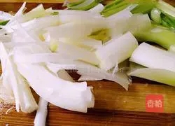 Illustration of how to make scallion-flavored beef 4