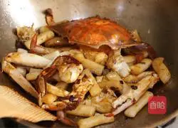 Illustration of how to make fried rice cakes with swimming crab 7