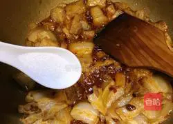 Illustration of Sichuan style twice-cooked pork with garlic sprouts 8