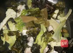 Delicious pickled fish is indispensable for homemade pickled vegetables.Illustration 3