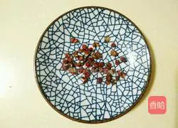 Illustration of making sauerkraut and mashed potatoes 3