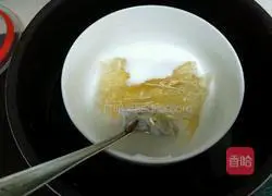 Illustration of how to make mango mousse (four inches) 2