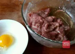 Illustration of how to make boiled pork slices in a private house 3