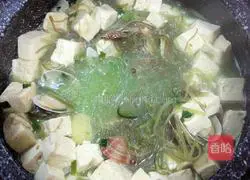 Clam and Wakame Vermicelli Stew Recipe Illustration 12