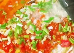 Illustration of how to make steamed fish head with chopped pepper 14