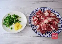 Illustration of how to make pig intestines 2