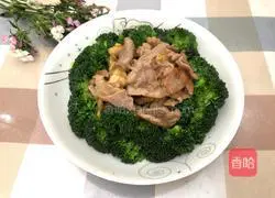 Illustration of how to cook garlic meat with broccoli 10