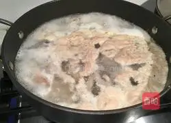 Illustration of how to make pickled pepper and chicken feet 3