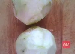 Fried tomatoes and shredded eggplant.Illustration of how to make 1