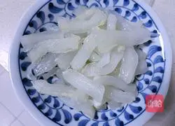 Shrimps Illustration of how to make stir-fried tendons 2