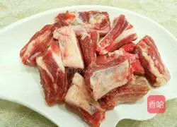 Roast pork ribs with potatoes Illustration of how to do it 1