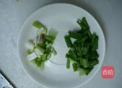 Illustration of how to make cured meat and colorful fried rice 5