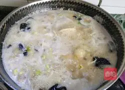 Illustration of how to make boiled fish fillets 6