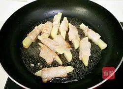 Illustration of how to make fake sweet and sour pork ribs (potato version) 7