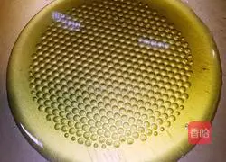 Illustration of Sichuan style twice-cooked pork with garlic sprouts 5