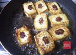 Illustration of braised Hakka stuffed tofu 9