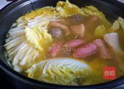 Illustration of how to make sour soup casserole meatballs 6