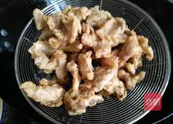  Illustration of how to make crispy pork 7