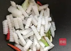 Illustration of how to cook hairtail fish and radish 11