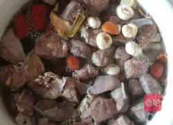 Nanbei Apricot Pig Lung Soup Recipe Illustration 3