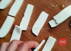 Illustration of how to make fried tofu in tomato sauce 1