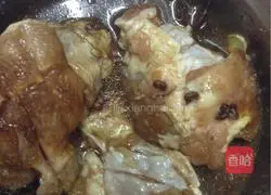 Illustration of how to make fried chicken wings and wings 1