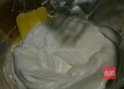 Mango Cream Cake Roll Recipe Illustration 3