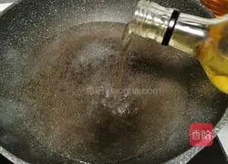 Illustration of how to stir-fry octopus tentacles in spicy sauce 2