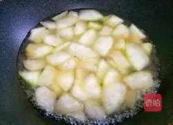 Winter Melon Clam Soup Recipe Illustration 5