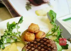 Illustration of Henry IV Filet Mignon 20